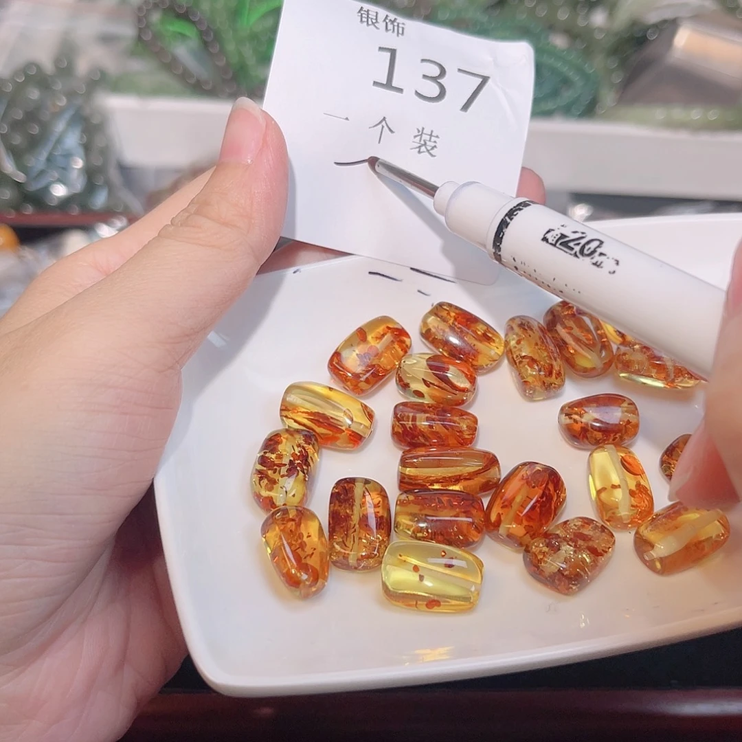 未镶嵌珠宝半成品水晶137 。