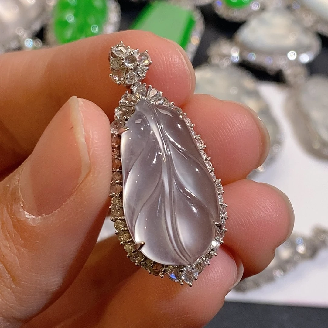 翡翠颈饰18K金镶嵌天然缅甸A货翡翠