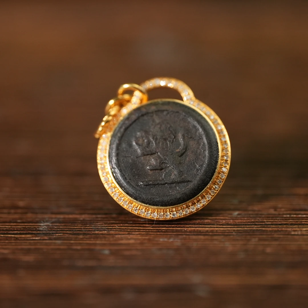 明早期铜狮子纹吊坠【古珠精选】XXY250522005