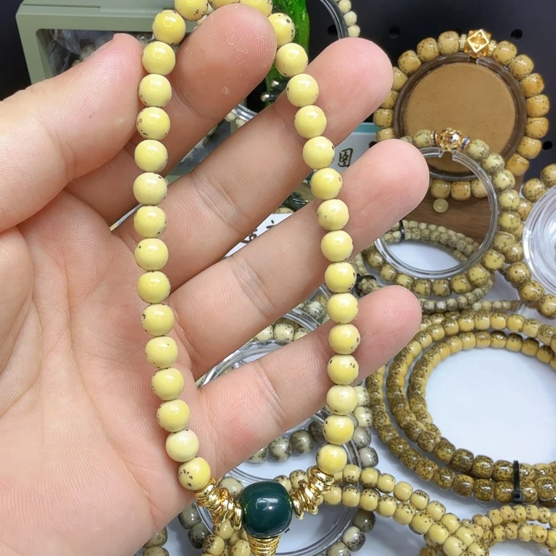 藏***书星月菩提吊坠7圆手持