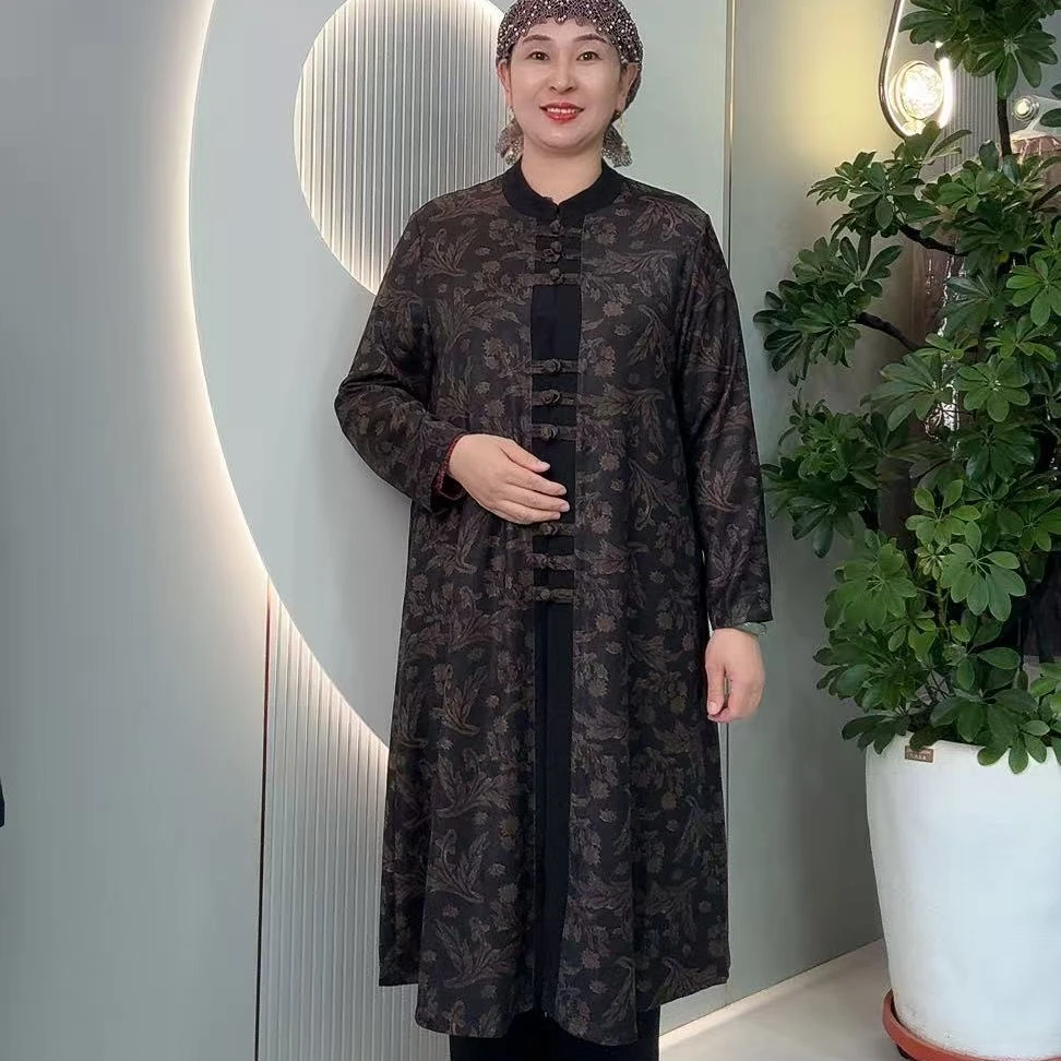 w2446(大版)盘扣风衣外套