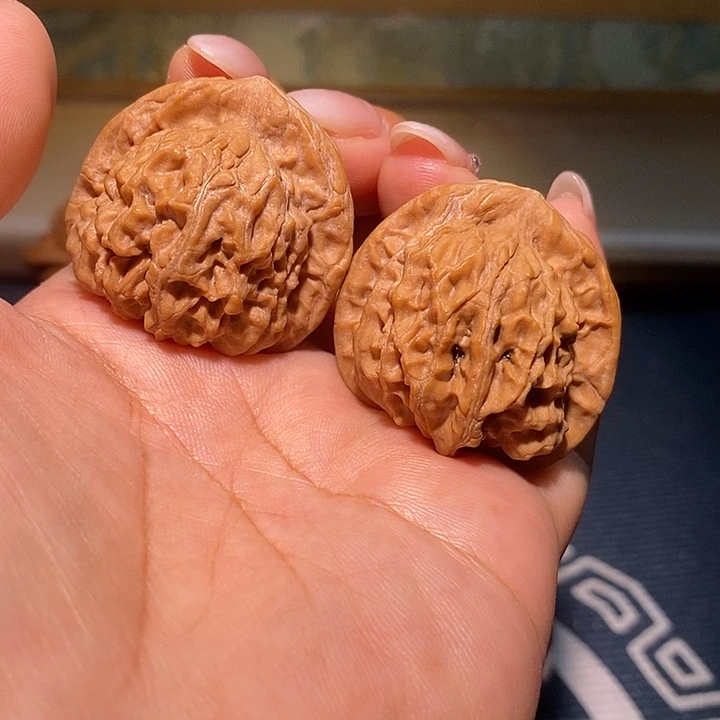 文玩核桃把件37天地