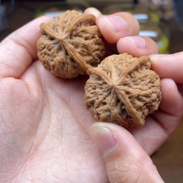 吊坠文玩核桃雨花是三愣全品