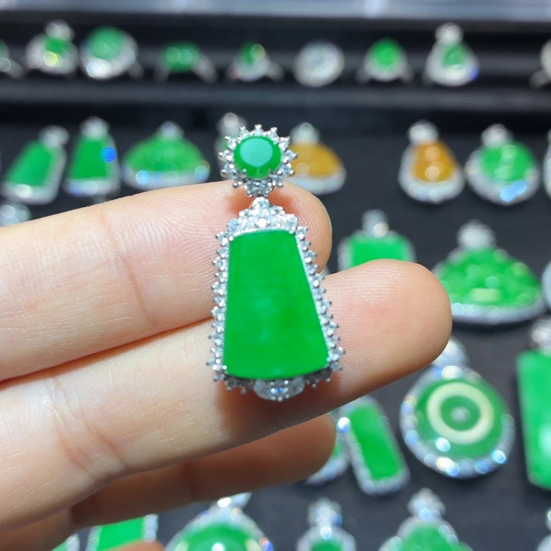 翡翠18K金镶嵌吊坠(不含链)翡翠