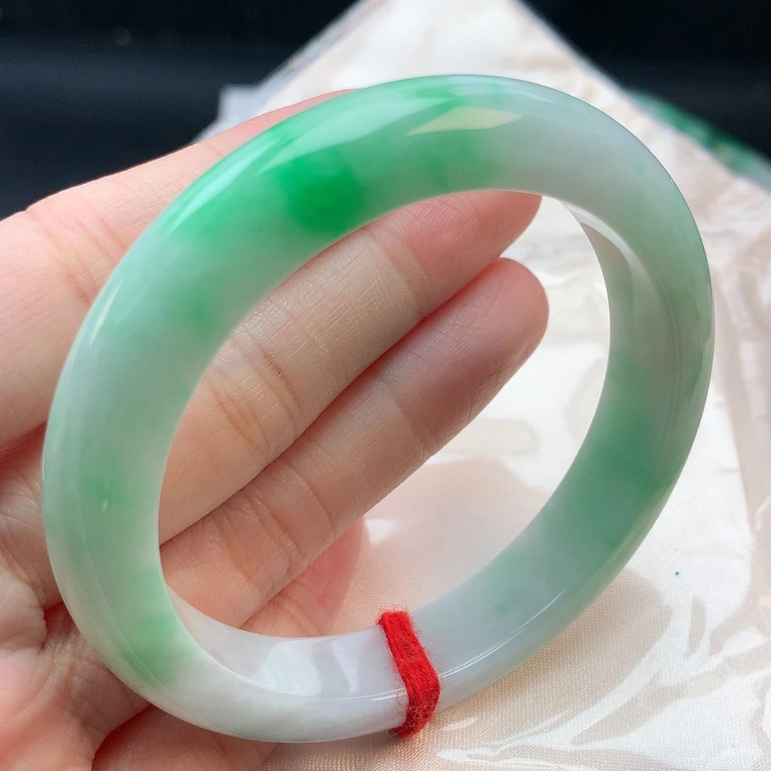 翡翠手镯未镶嵌55圈口882558