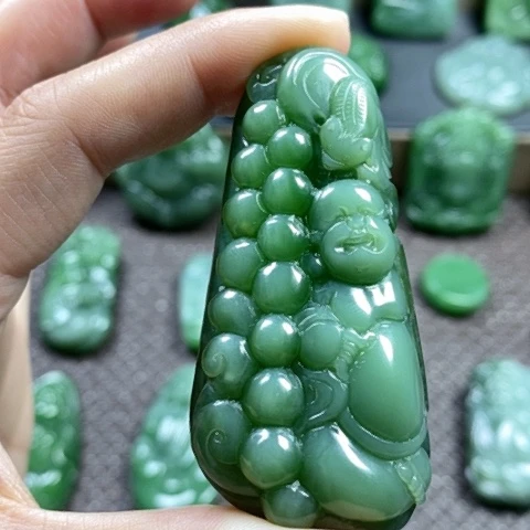 【闪购商品】颈饰未镶嵌和田玉新***源