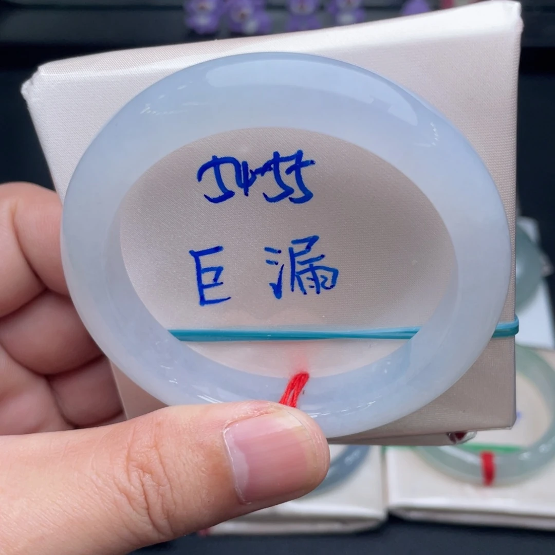 翡翠未镶嵌手镯翡翠手镯25