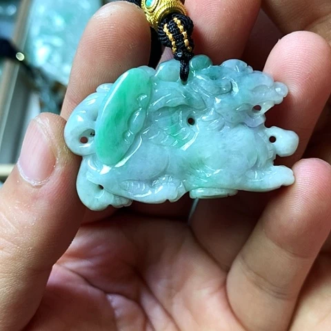 颈饰未镶嵌翡翠福豆豆珠宝翡翠颈饰