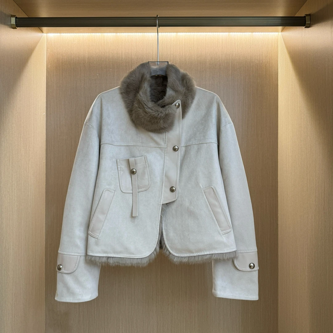 【时代新贵】2025冬季女兔毛短外套显瘦保暖立领外套
