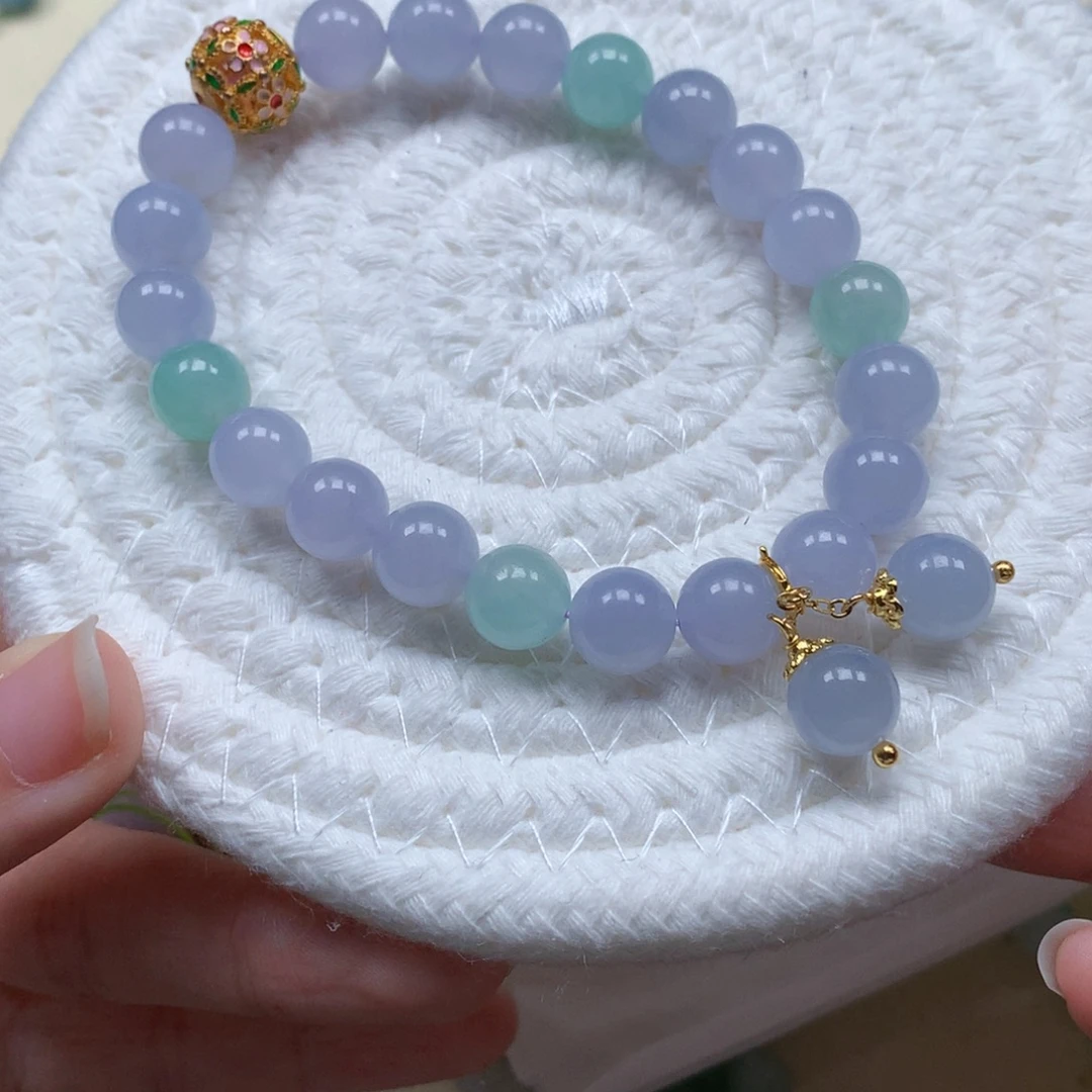 翡翠未镶嵌颈饰是