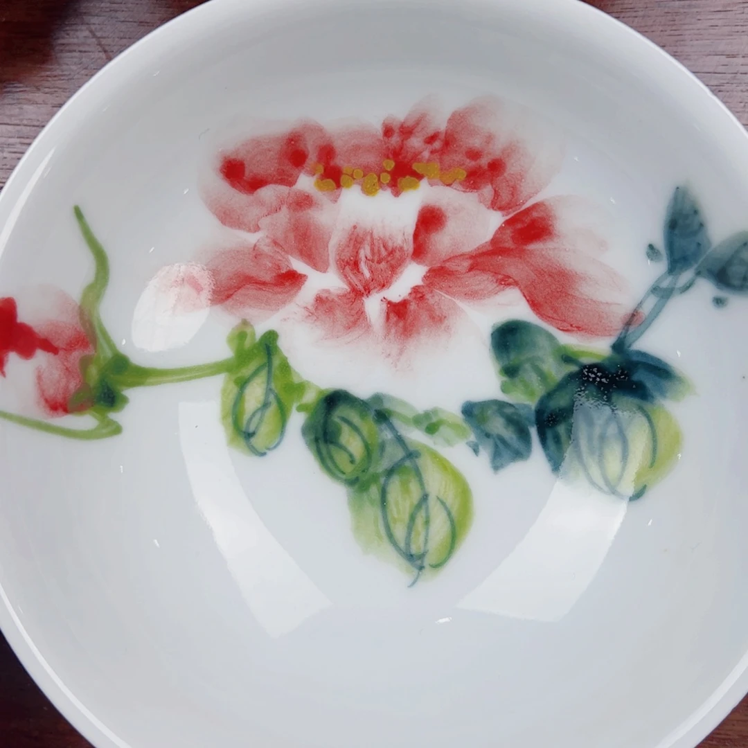 景德镇陶瓷手工手绘制作