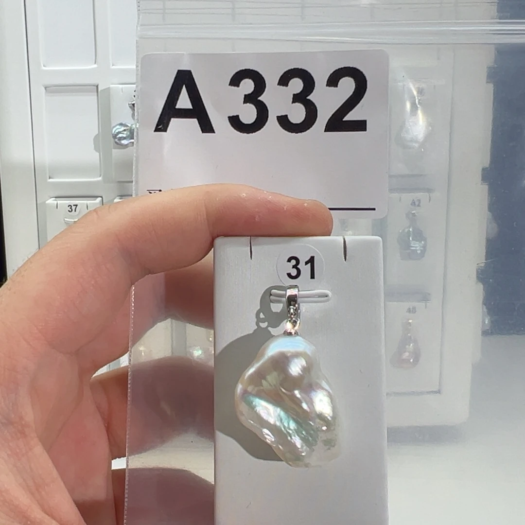 淡水珍珠合金颈饰