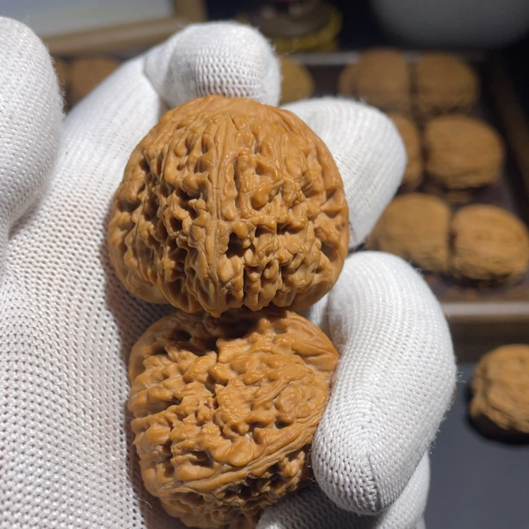 文玩核桃吊坠Y**c核桃