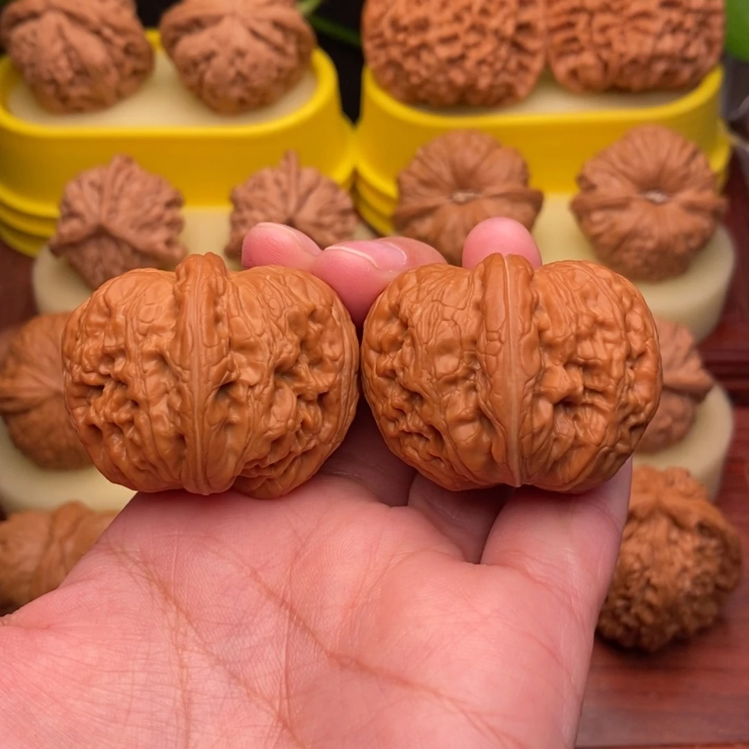 把件文玩核桃40“红皮”大元宝