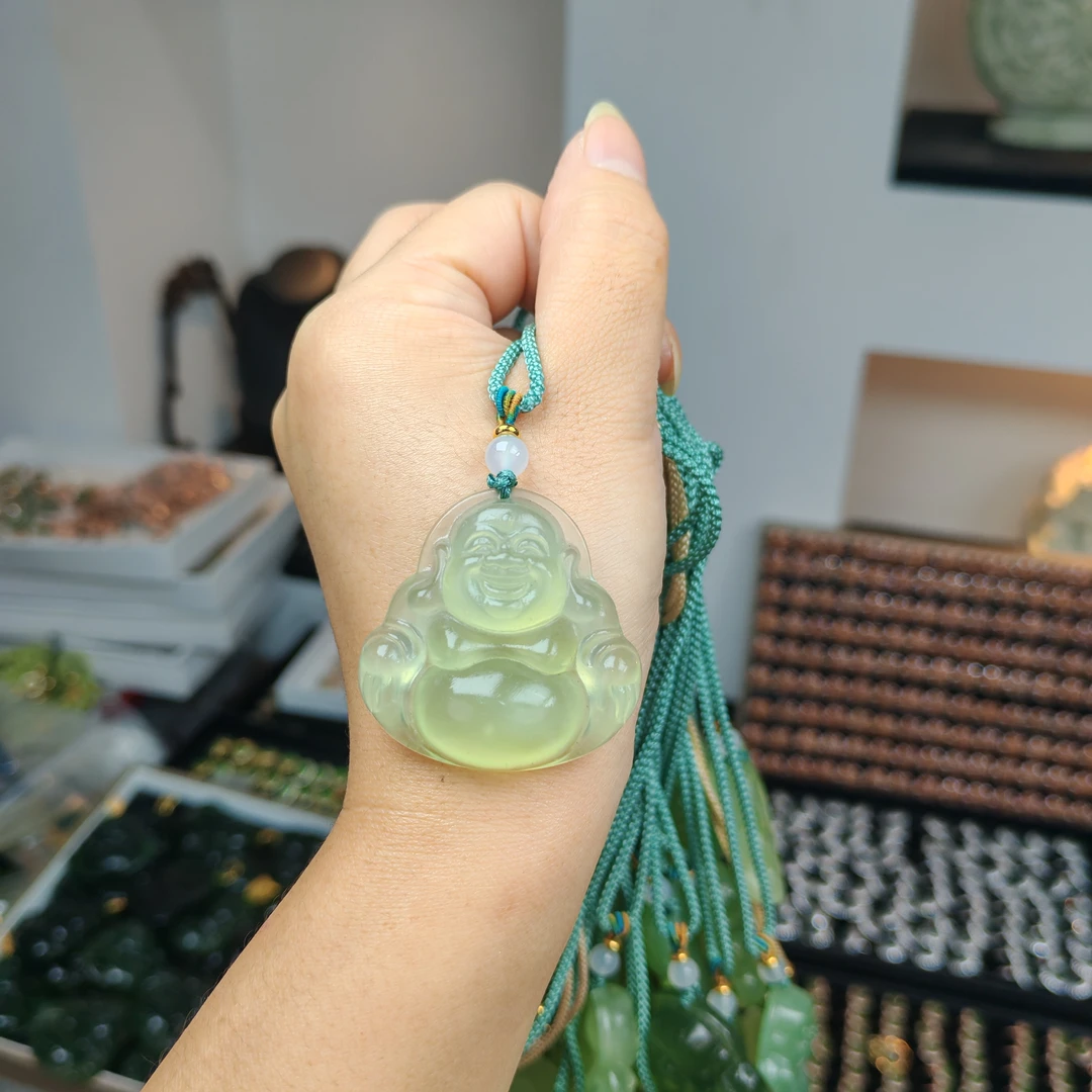 40-岫玉上品精美葡萄肉佛公（绳子款）