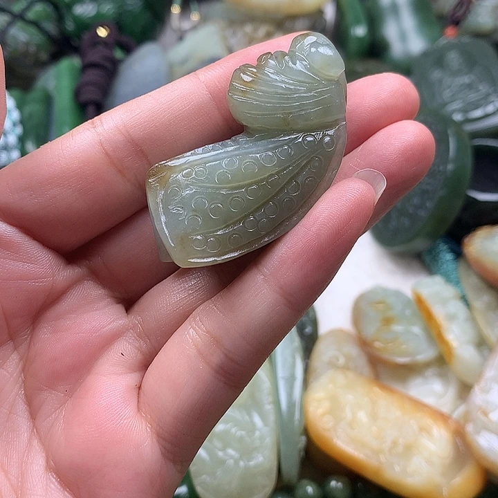 颈饰未镶嵌和田玉