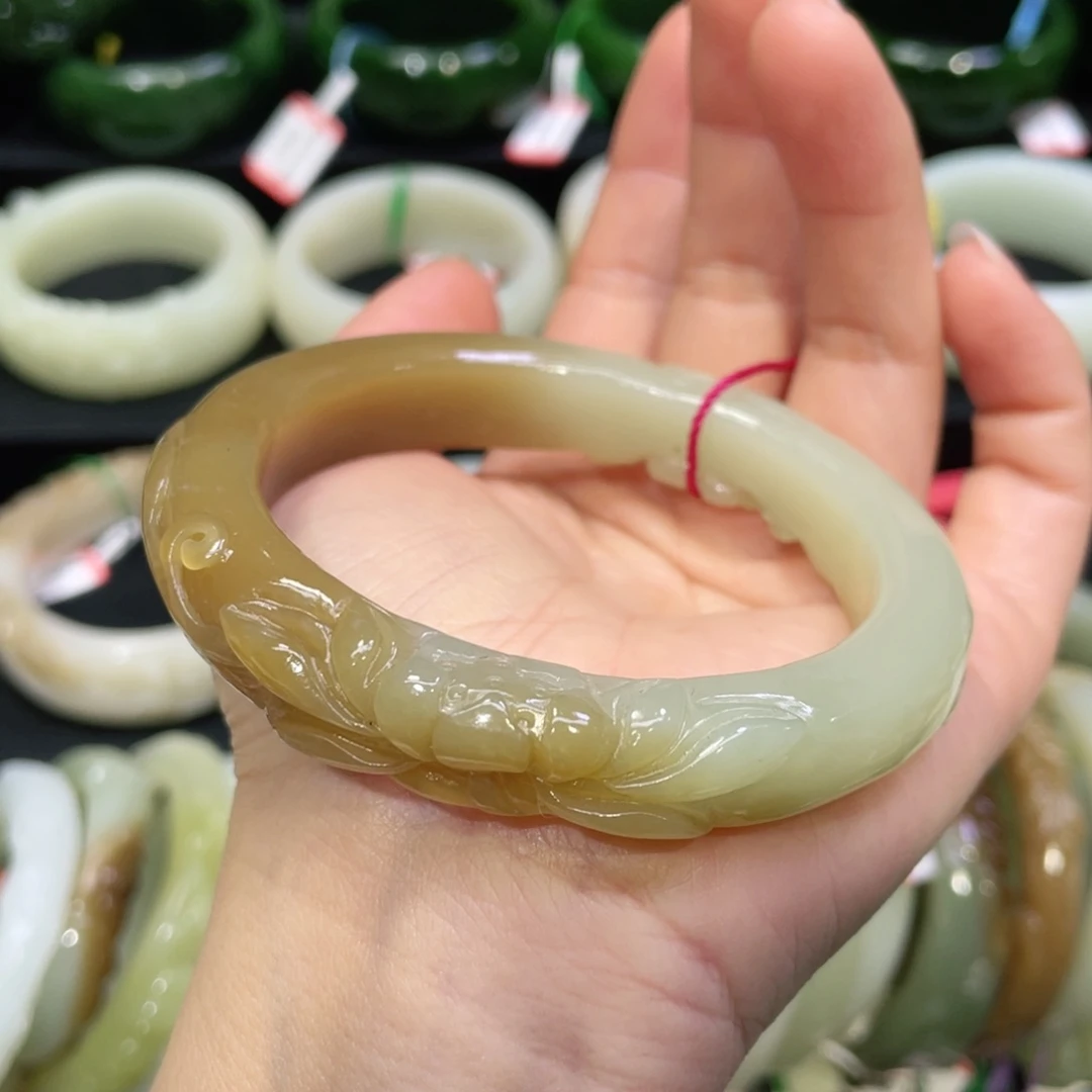 未镶嵌手镯和田玉32