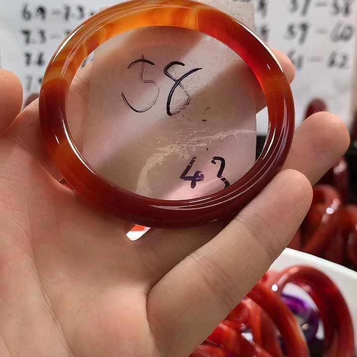 玛瑙/玉髓手镯未镶嵌