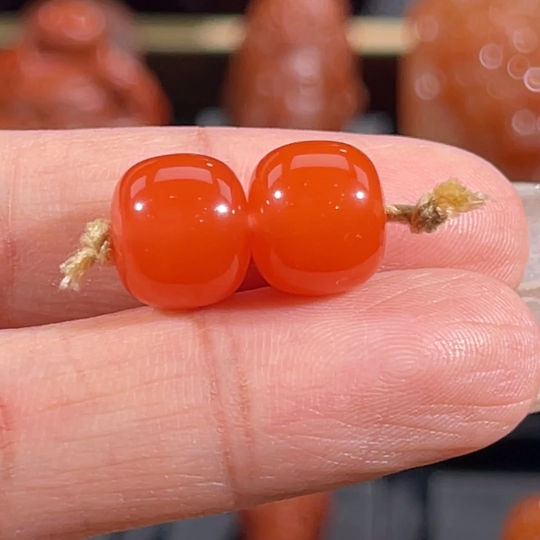 南红玛瑙未镶嵌大黑洞老型对珠10mm