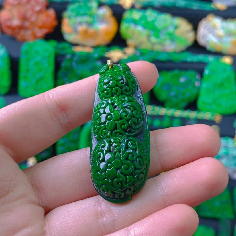 【闪购商品】翡翠未镶嵌颈饰吊坠