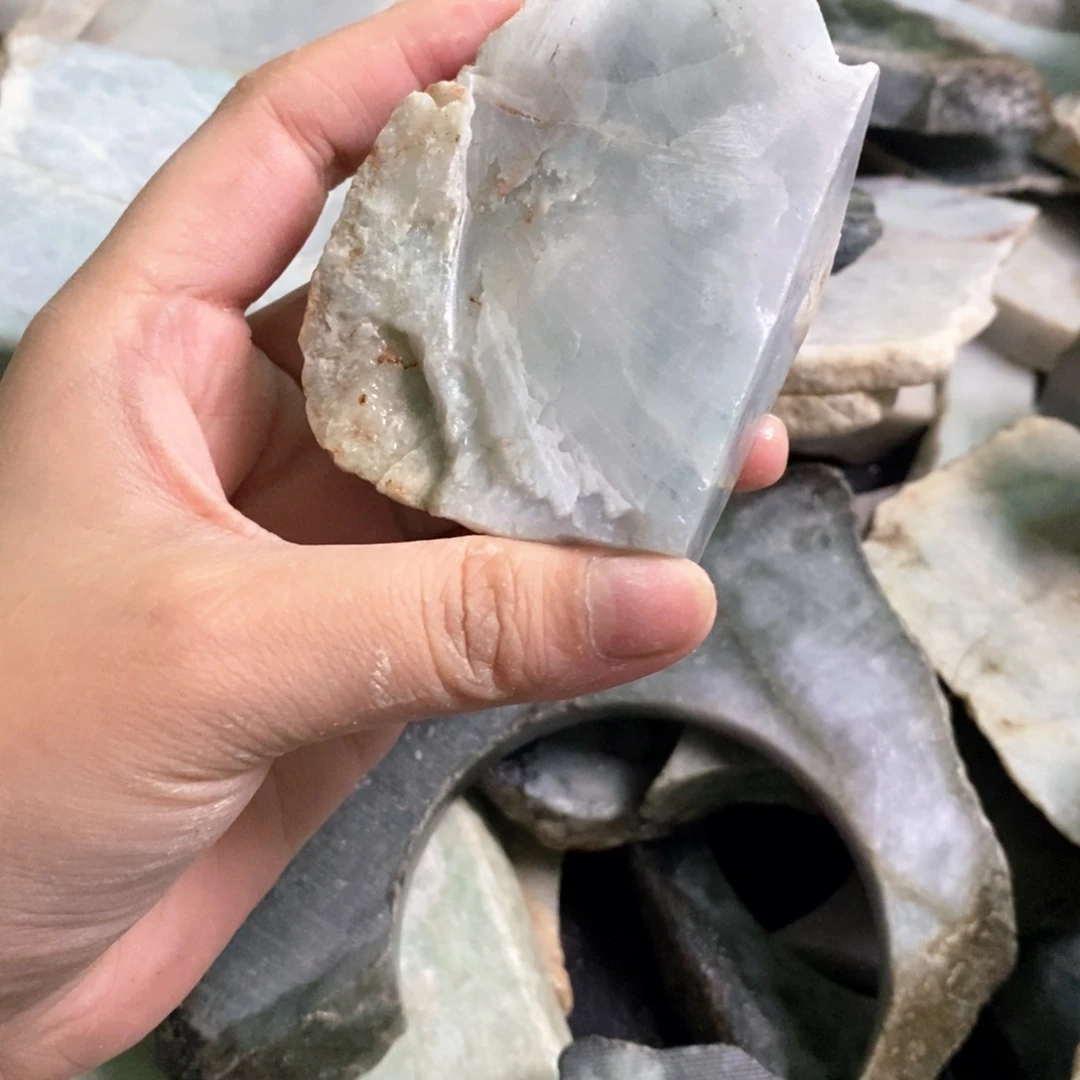 翡翠未镶嵌颈饰天然翡翠