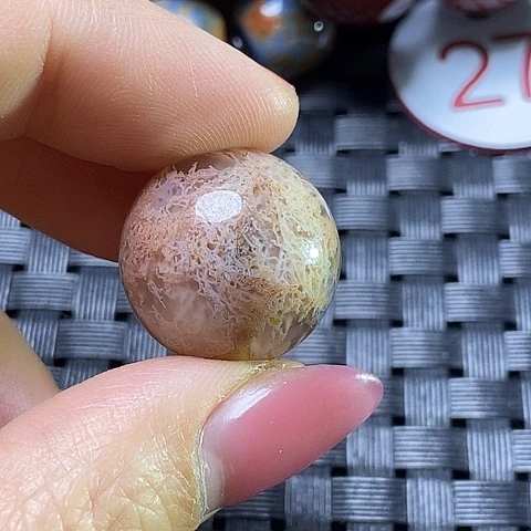 未镶嵌颈饰玛瑙/玉髓小**产