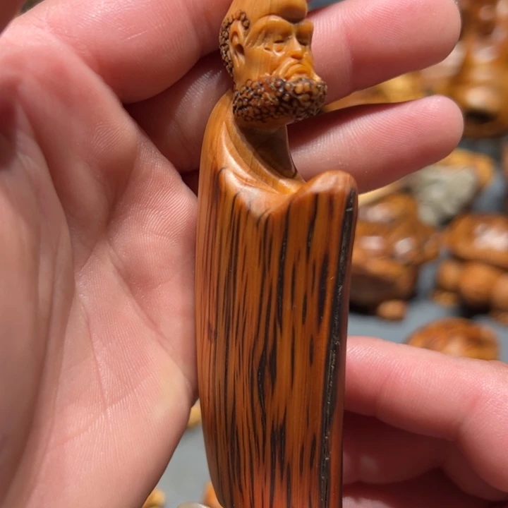 柏木（崖柏）点点关注感谢