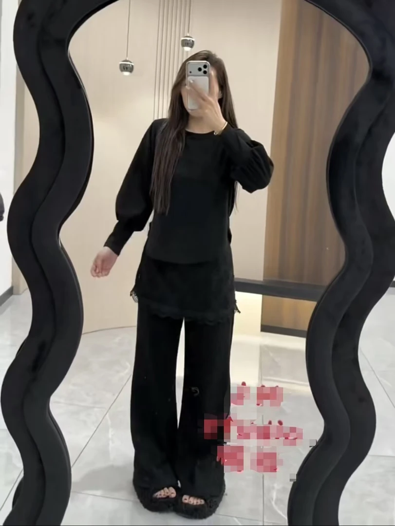 2025年秋冬季新款花苞袖上衣+屁裙裤两件套