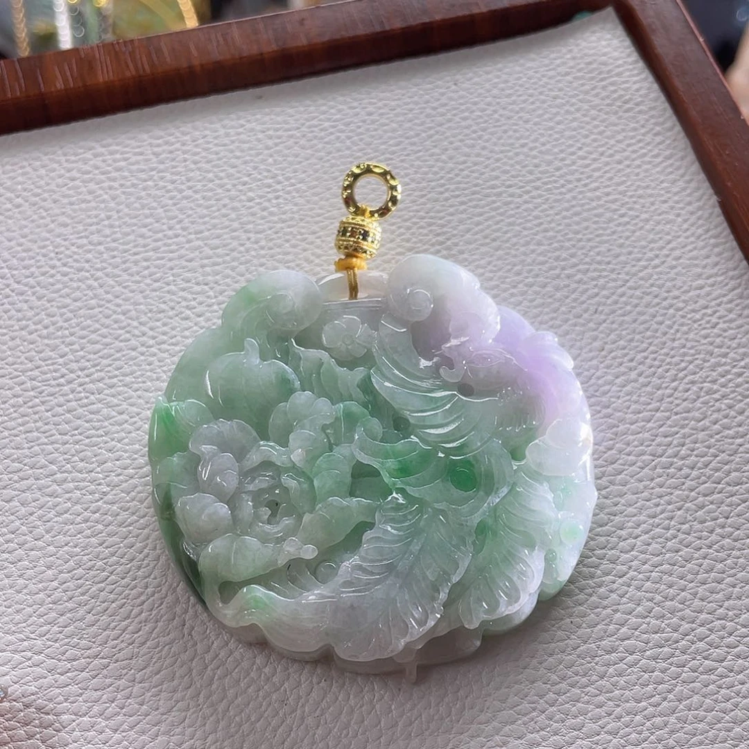 翡翠未镶嵌颈饰翡翠春彩吊坠