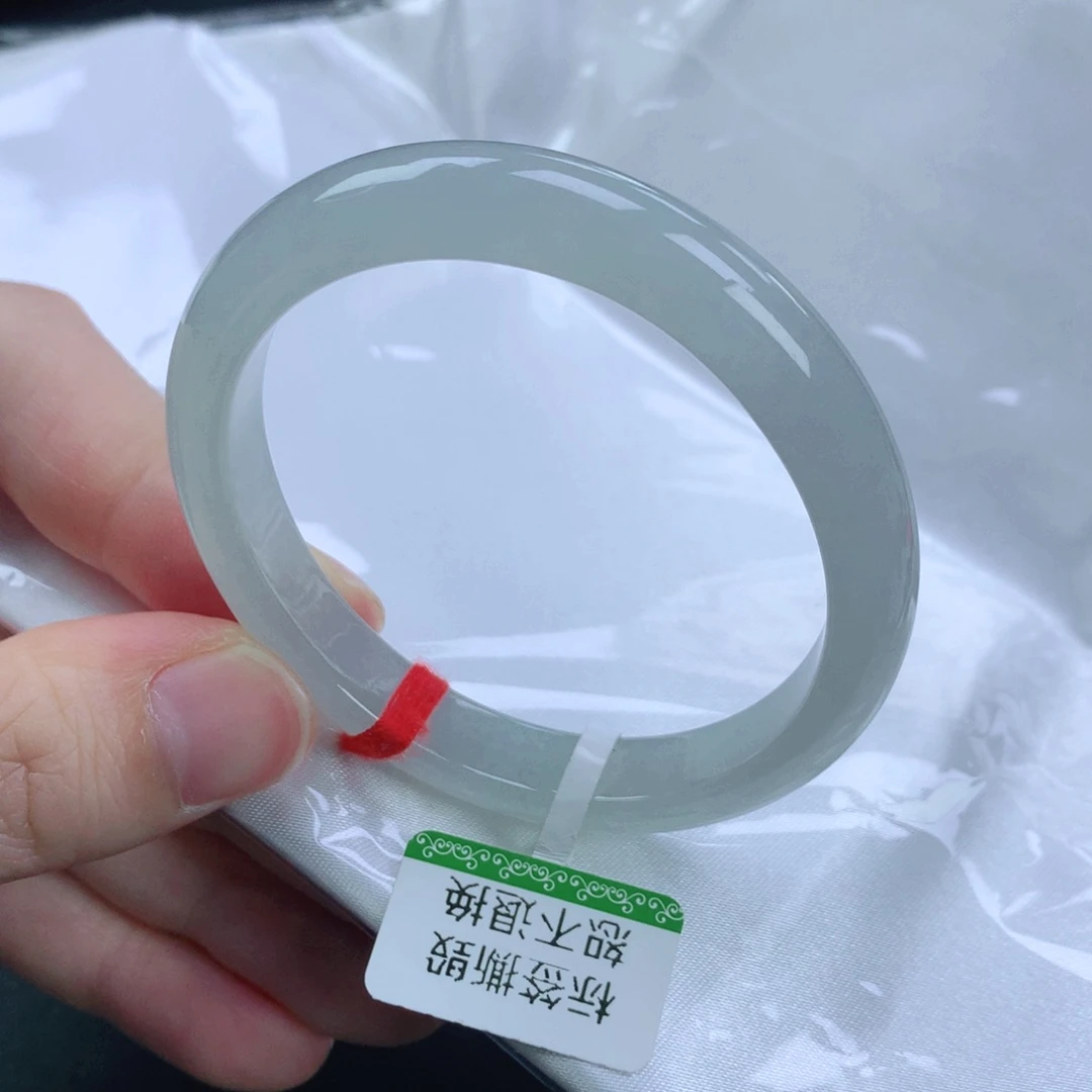 翡翠手镯未镶嵌缅甸天然翡翠手镯52圈口贵妃