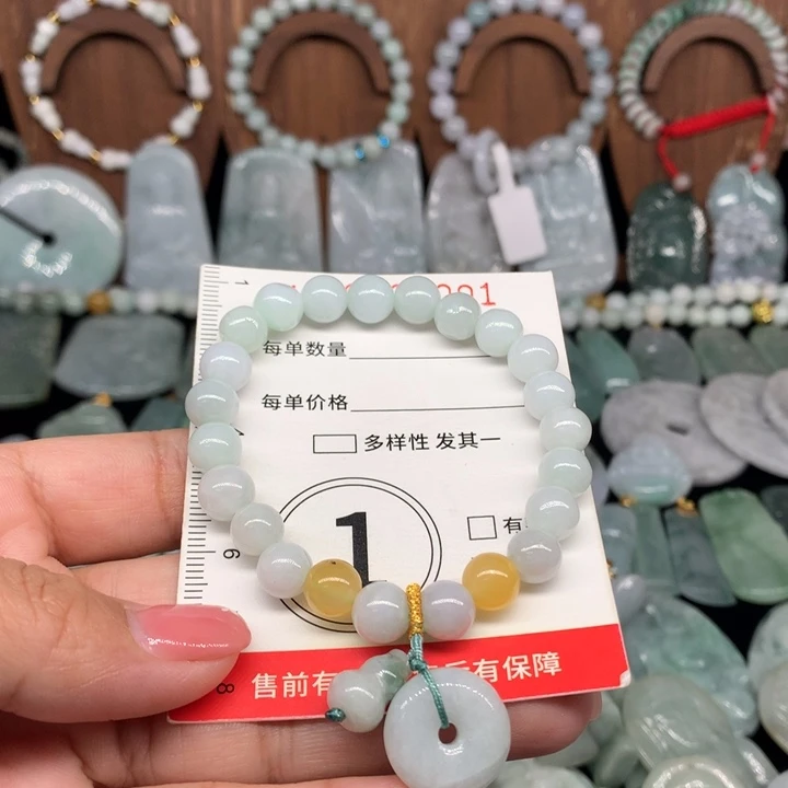 翡翠未镶嵌颈饰11