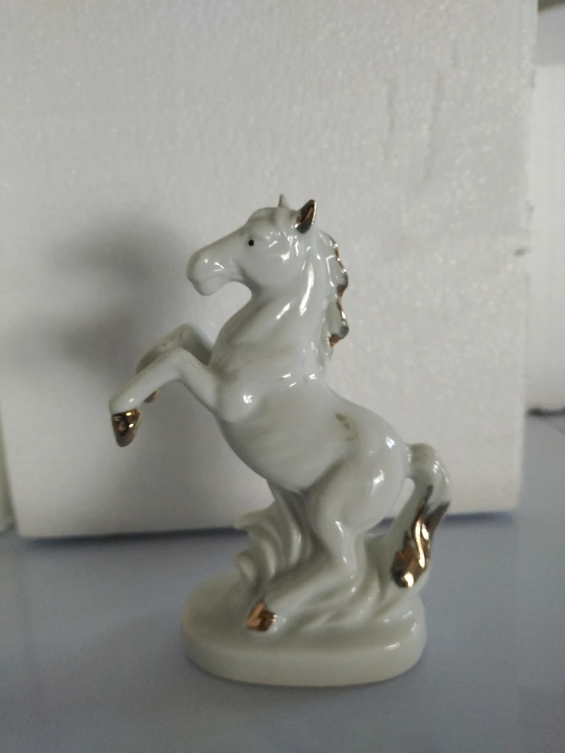 瓷片陶瓷描金骏马（默认有脱金）