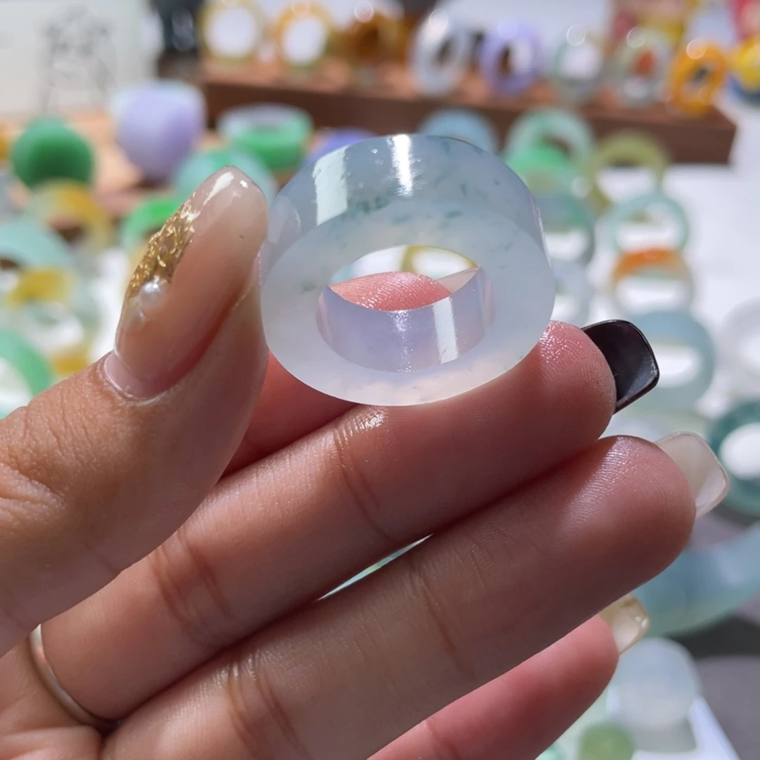 定制翡翠未镶嵌翡翠