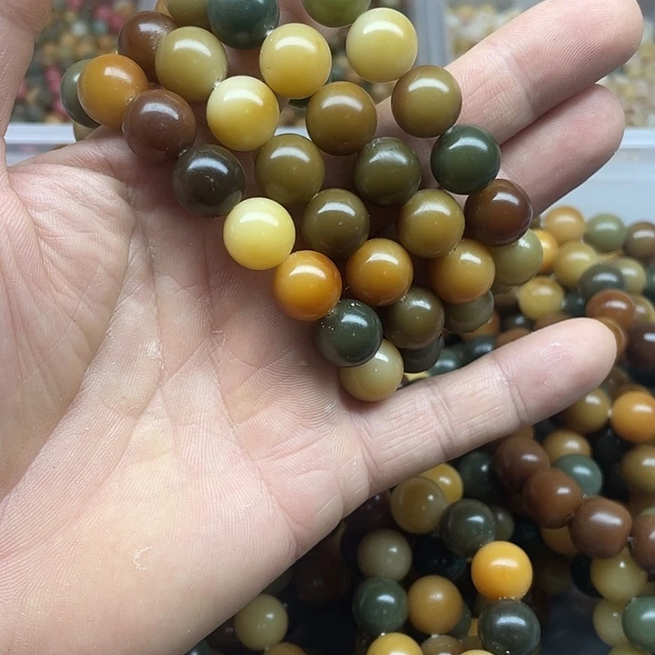 白玉菩提吊坠13精品多宝手串4条