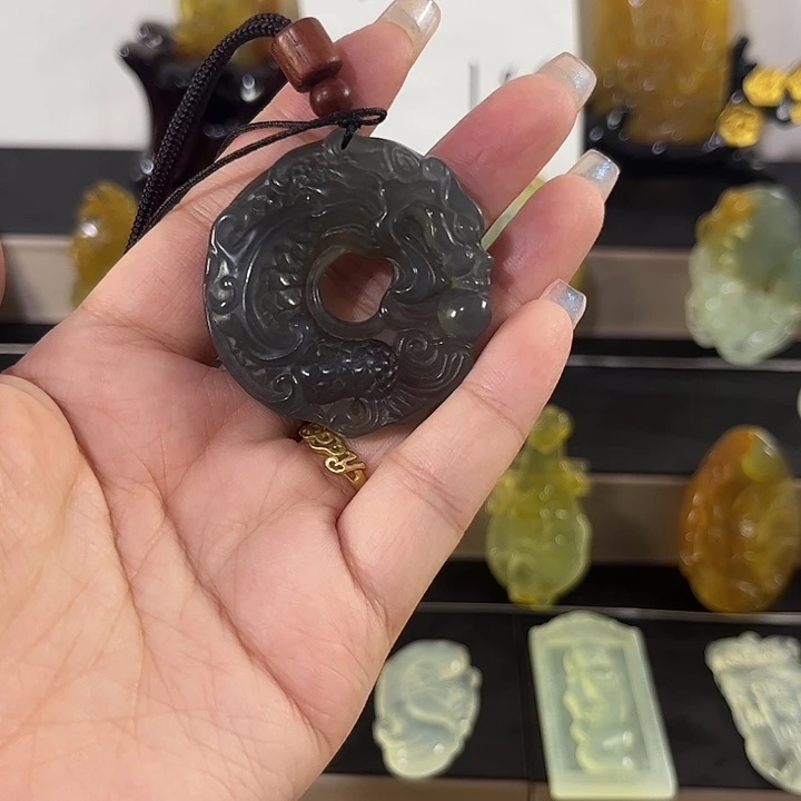 蛇纹石玉未镶嵌吊坠(赠链)