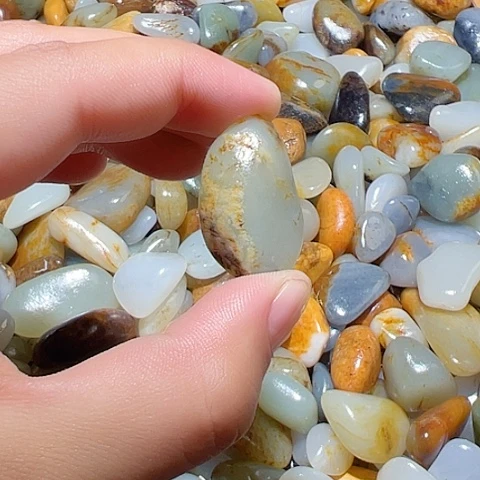 和田玉（糖玉）未镶嵌颈饰10.8克