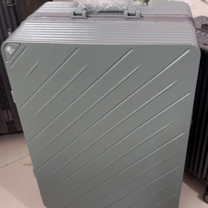 如***风PET+PE材质齐旅24寸石英灰框上喷漆