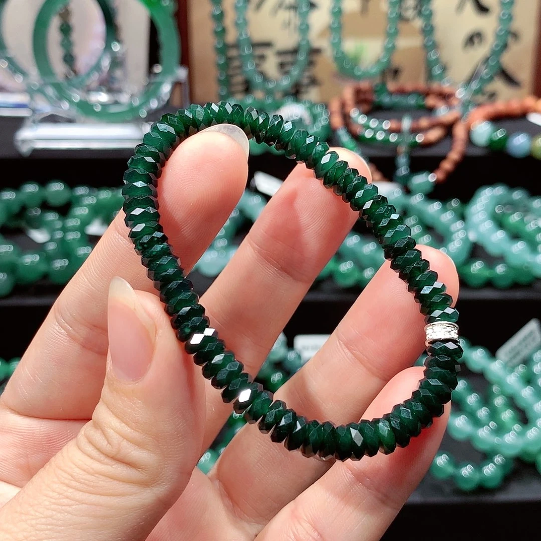 翡翠未镶嵌手链卡6.3