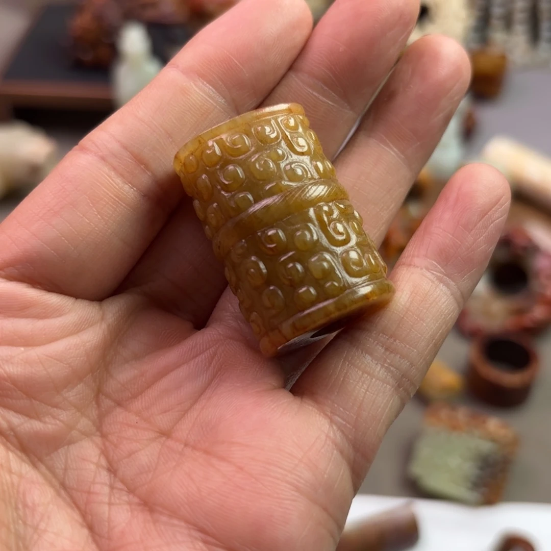 石***缘颈饰未镶嵌和田玉