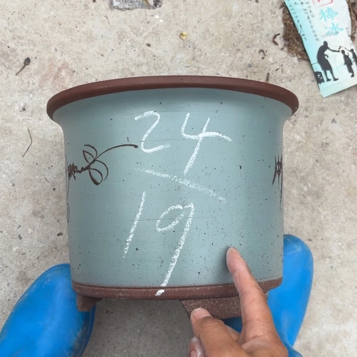 花盆紫砂紫砂的颜色