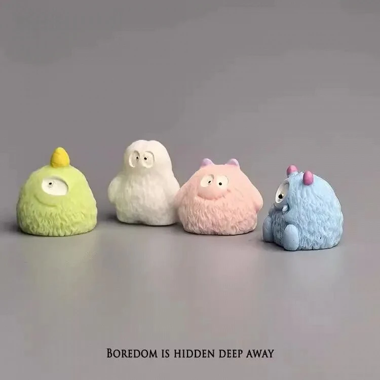 无聊了，找几只小毛怪玩玩可爱治愈电脑桌面日式工位办公桌小摆件
