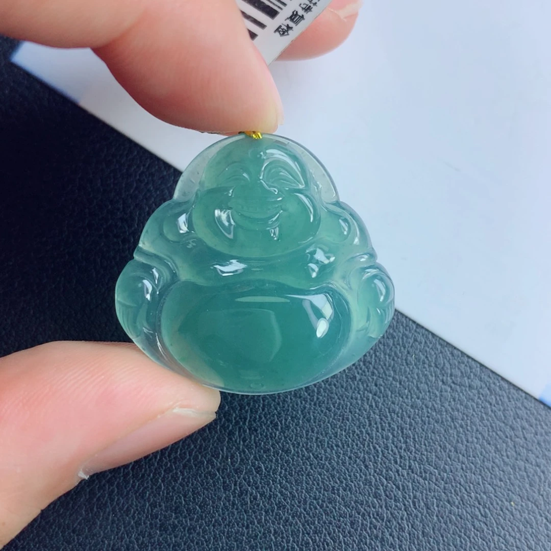 翡翠未镶嵌颈饰佛公
