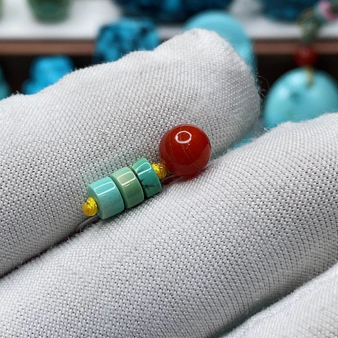 南红玛瑙未镶嵌珠宝奇石