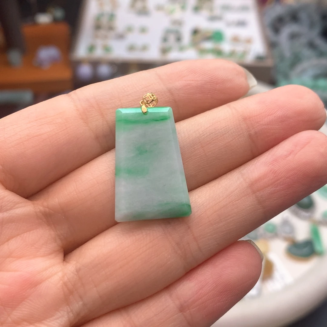 吊坠(不含链)18K金镶嵌翡翠聆****殸