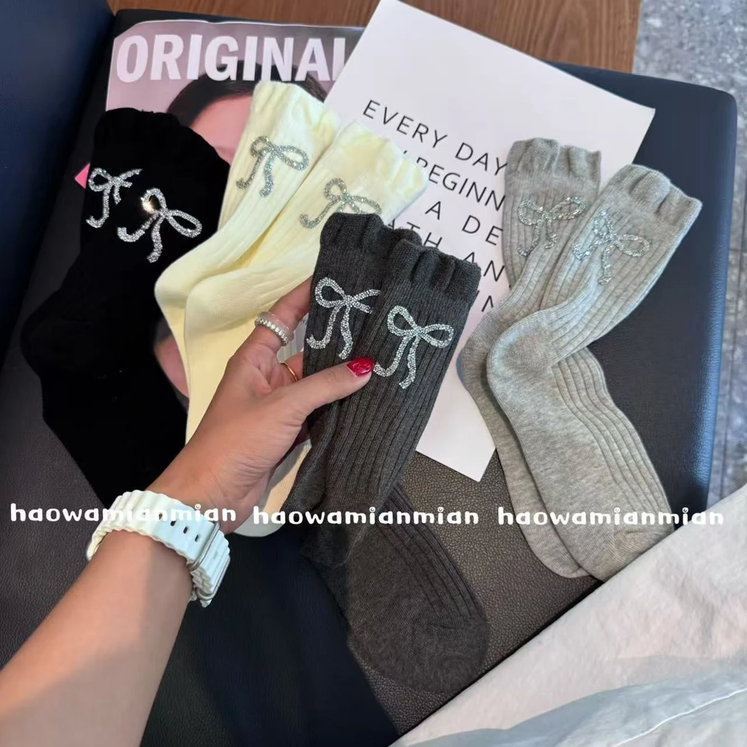 日系早秋爆款蓬边新款饰品甜女中筒袜后侧烫钻蝴蝶结洋气堆堆袜