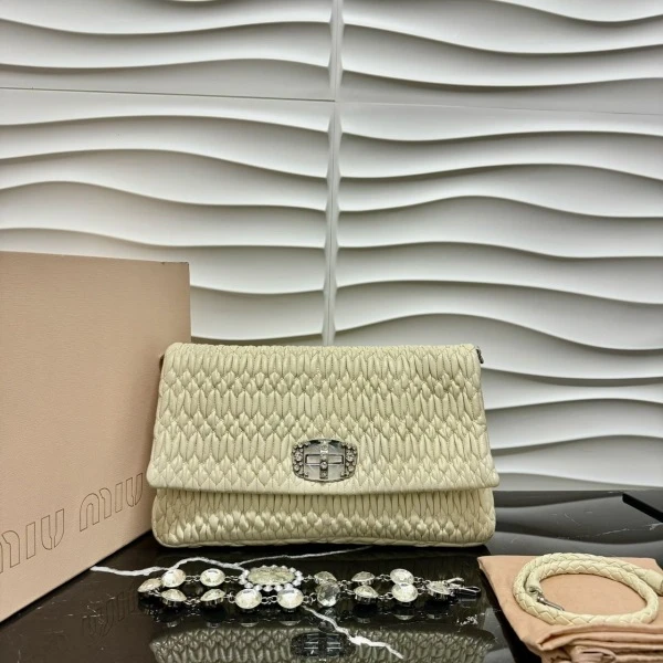 95新/谬谬/市场价14500/包包/250218XZ0031