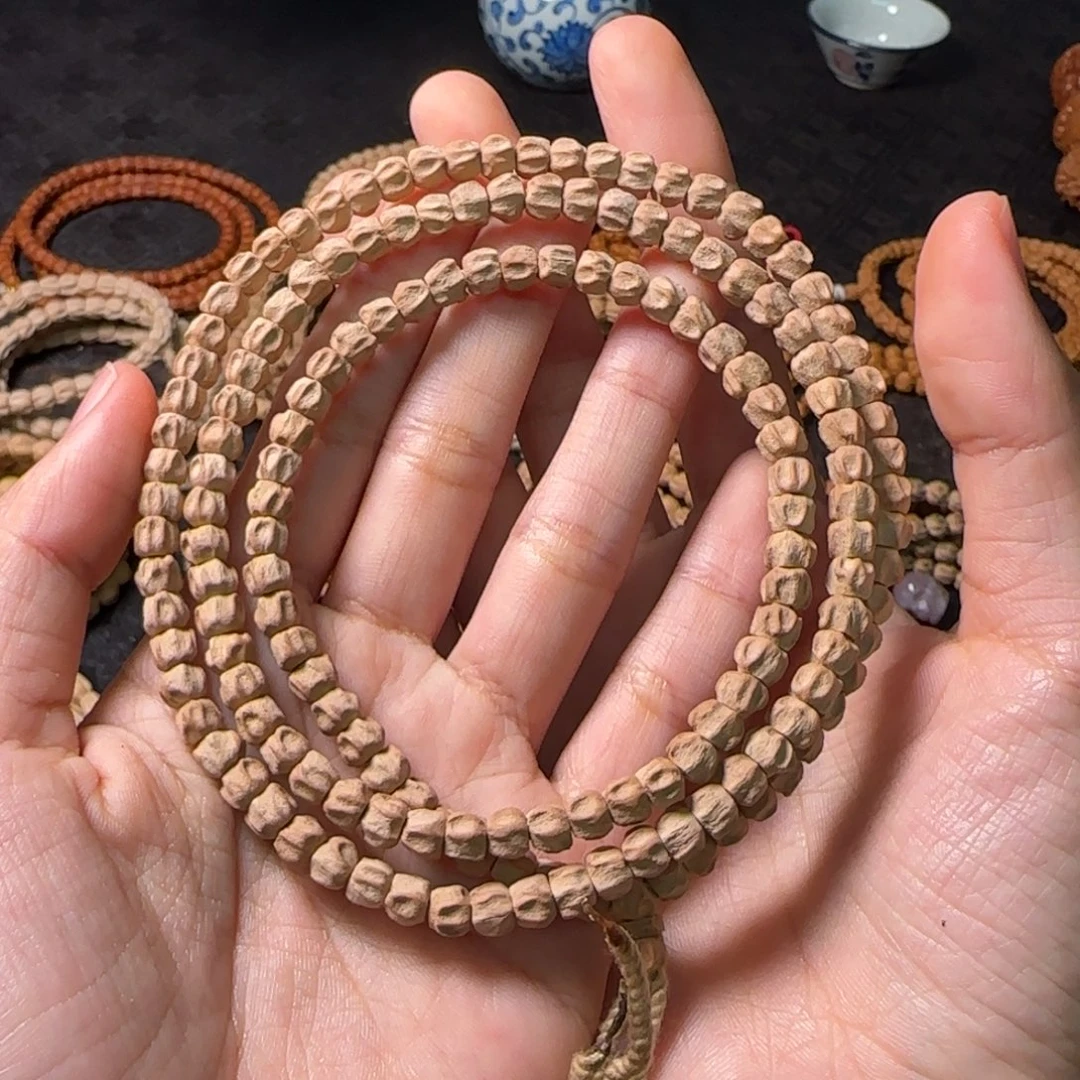 柏香籽/百香籽手串哇*哈