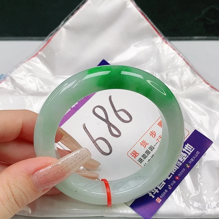 未镶嵌手镯翡翠翡翠手镯