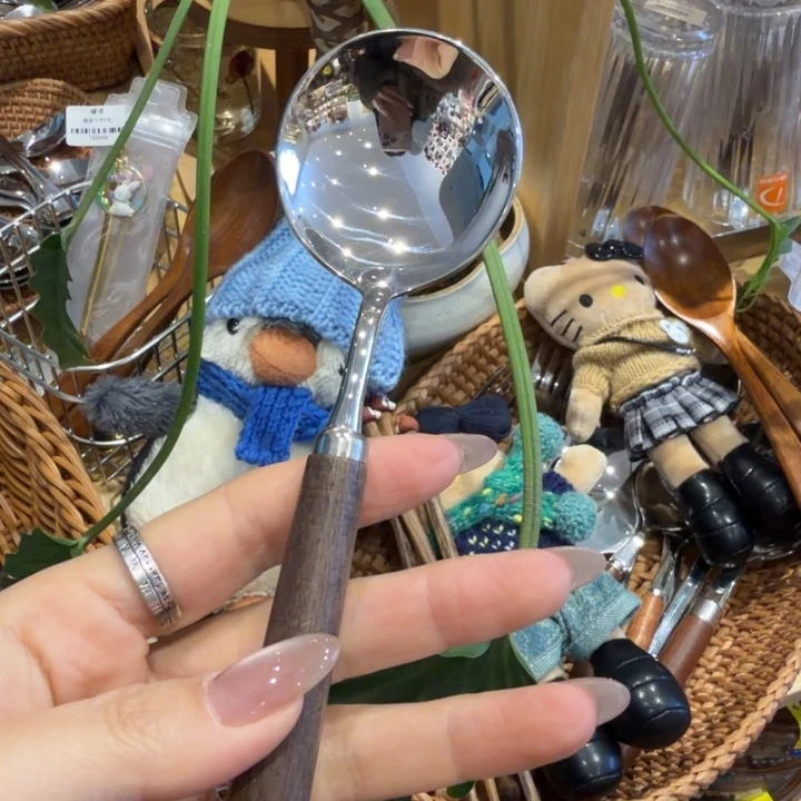 奶***家两把亮面勺子一份