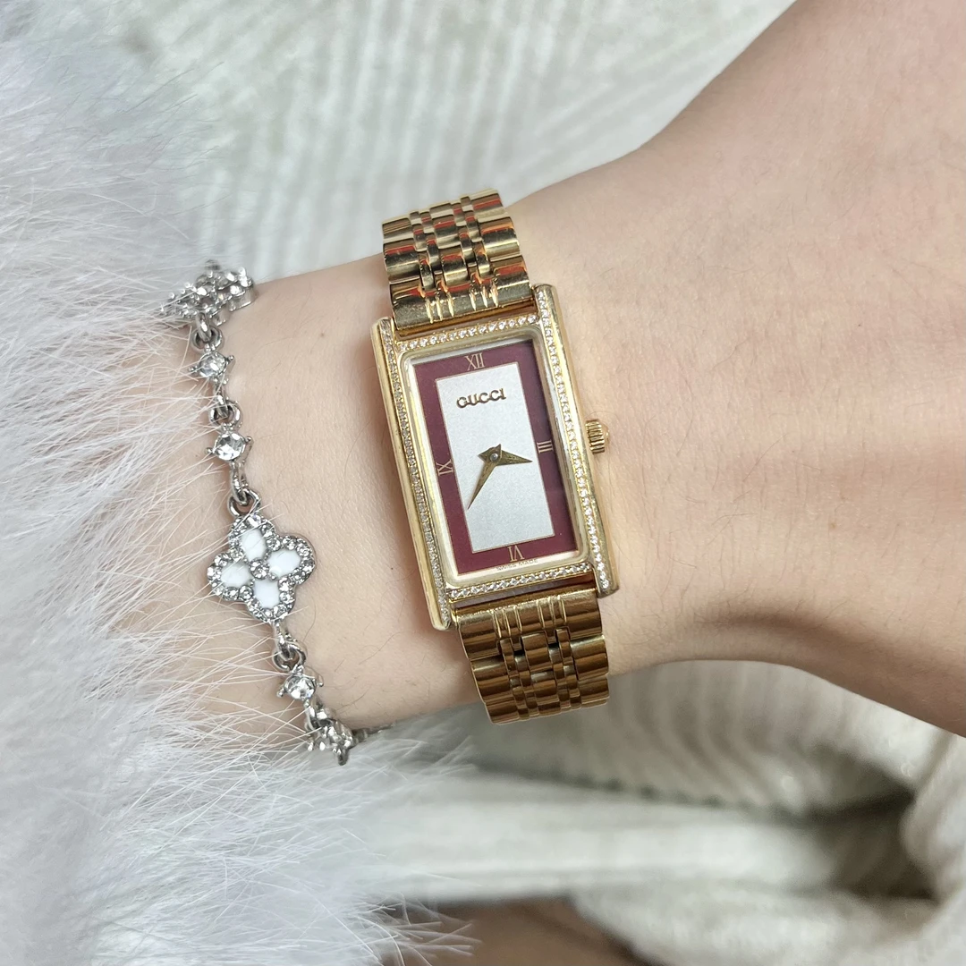 95新 GUCCI/古驰 石英表/后镶钻/方盘/gc118